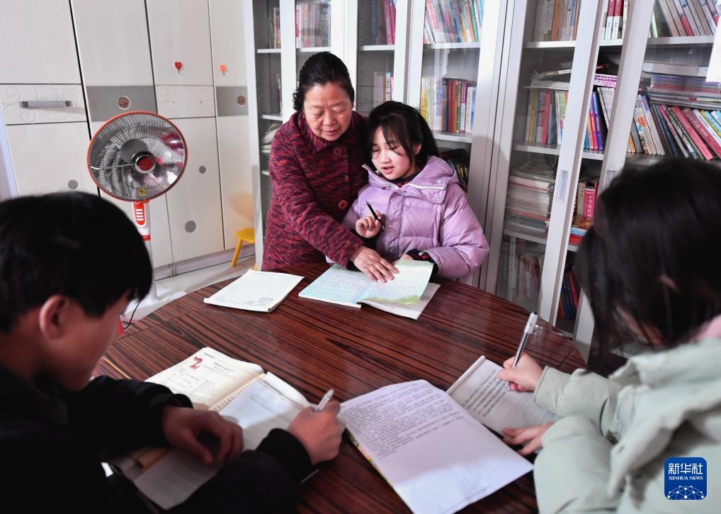 “她”力量|“爱心妈妈”陈玉文:为留守和困境儿童撑起一片爱的天空 “她”力量|“爱心妈妈”陈玉文:为留守和困境儿童撑起一片爱的天空