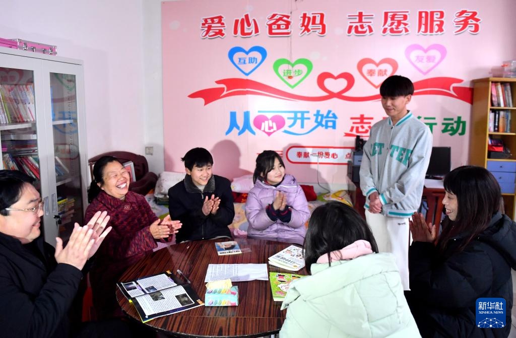 “她”力量|“爱心妈妈”陈玉文:为留守和困境儿童撑起一片爱的天空 “她”力量|“爱心妈妈”陈玉文:为留守和困境儿童撑起一片爱的天空