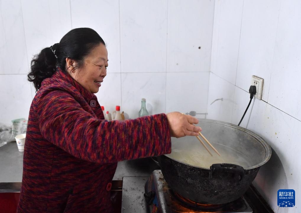 “她”力量|“爱心妈妈”陈玉文:为留守和困境儿童撑起一片爱的天空 “她”力量|“爱心妈妈”陈玉文:为留守和困境儿童撑起一片爱的天空