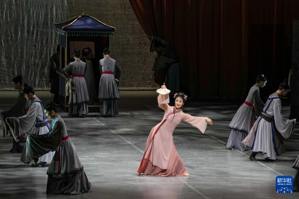 民族舞剧《红楼梦》第300场在江苏南京上演