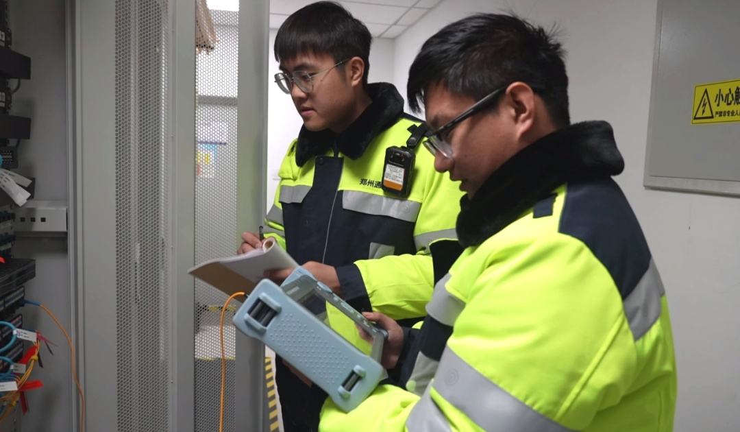 过隧道也能打电话？坐高铁“不失联”的秘密在这里！