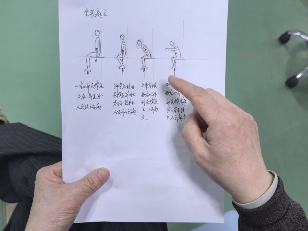 奇迹！瘫痪的她能走路了，武汉夫妻感动全网