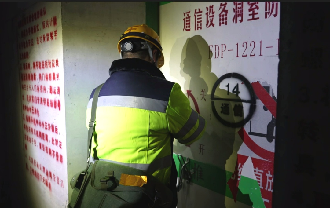 过隧道也能打电话？坐高铁“不失联”的秘密在这里！