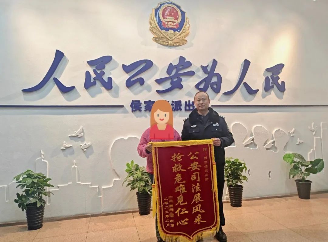 民警紧急破门，看到揪心一幕……