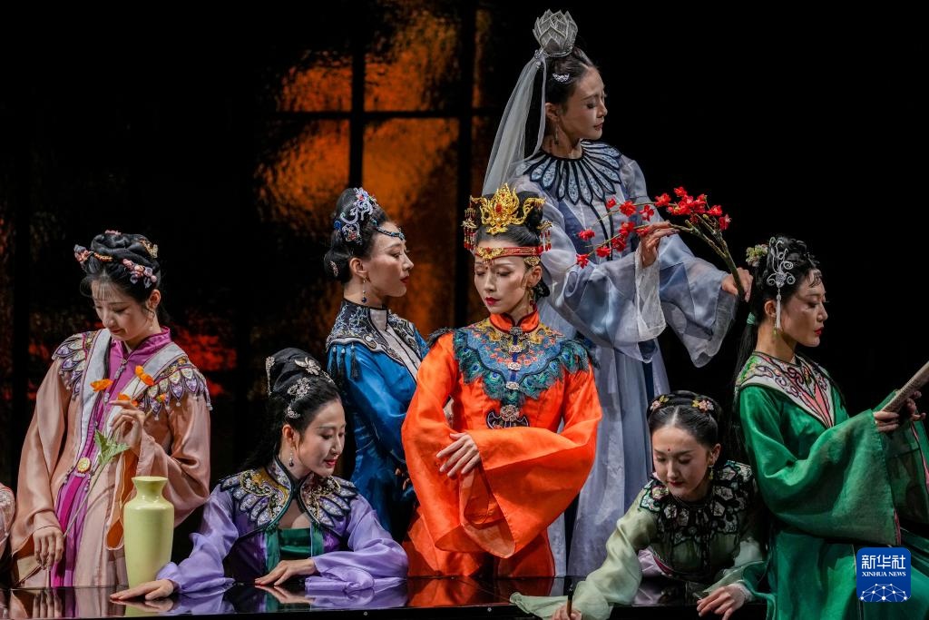 民族舞剧《红楼梦》第300场在江苏南京上演