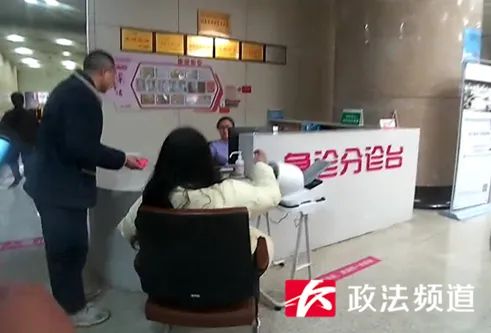 事发长沙,交警紧急护送! 事发长沙,交警紧急护送!