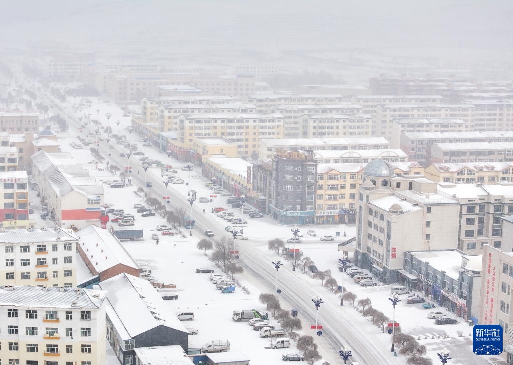 内蒙古锡林郭勒盟迎来降雪