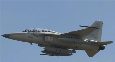 菲律宾军方:失联战斗机上飞行员已死亡 菲律宾军方:失联战斗机上飞行员已死亡