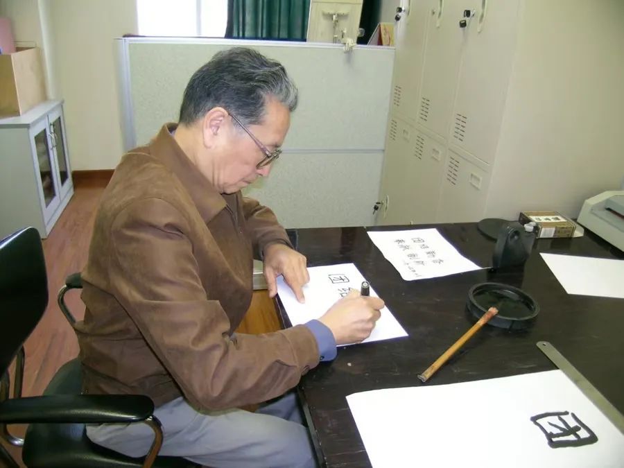 突发讣告！上海知名专家因病逝世，享年96周岁