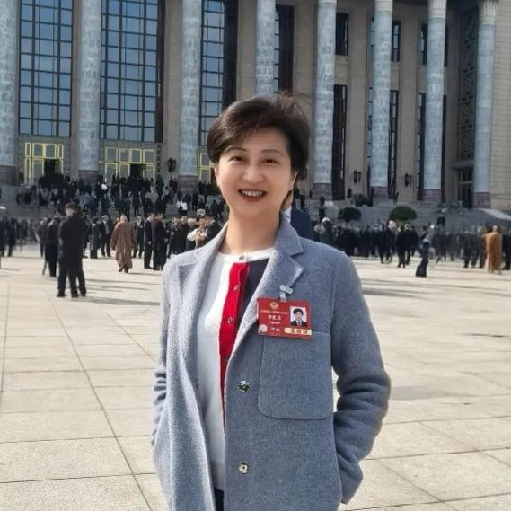 这种“不带脑子就是看”的网络爽剧,你看过吗? 这种“不带脑子就是看”的网络爽剧,你看过吗?