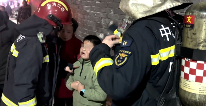 “小哭包”打119“举报”自己！“能不能别告诉我妈？”