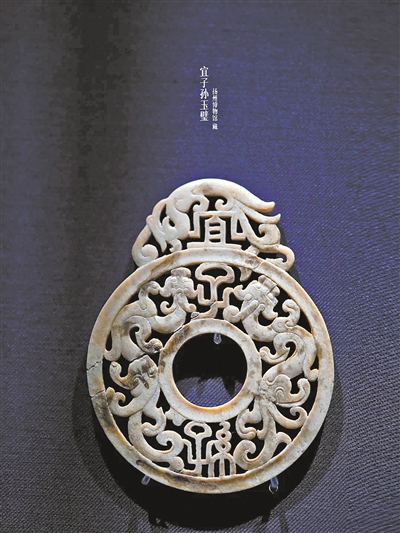 从石到器 我们对玉的喜爱从未停止 从石到器 我们对玉的喜爱从未停止