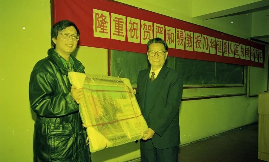 突发讣告！上海知名专家因病逝世，享年96周岁