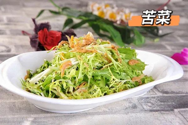 这3种野菜千万别吃，转告家里的老人，别再当成“宝”了！