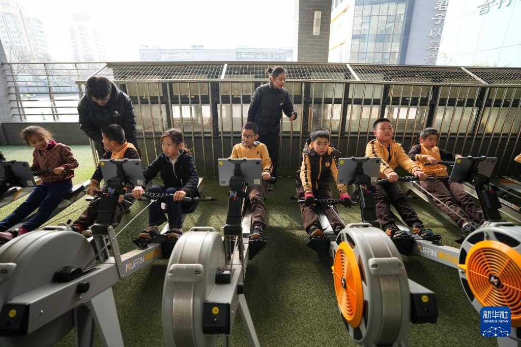 新华全媒+丨北京推行“体育八条” 打造“能出汗的体育课” 新华全媒+丨北京推行“体育八条” 打造“能出汗的体育课”