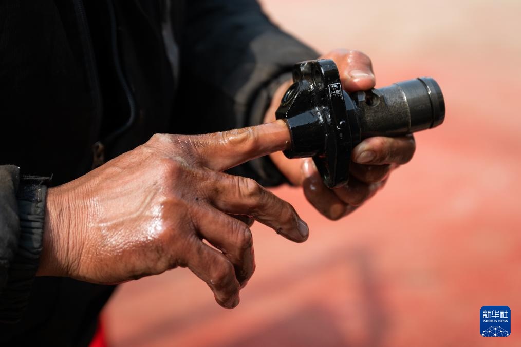 新华全媒+｜盲人兄弟的农机人生