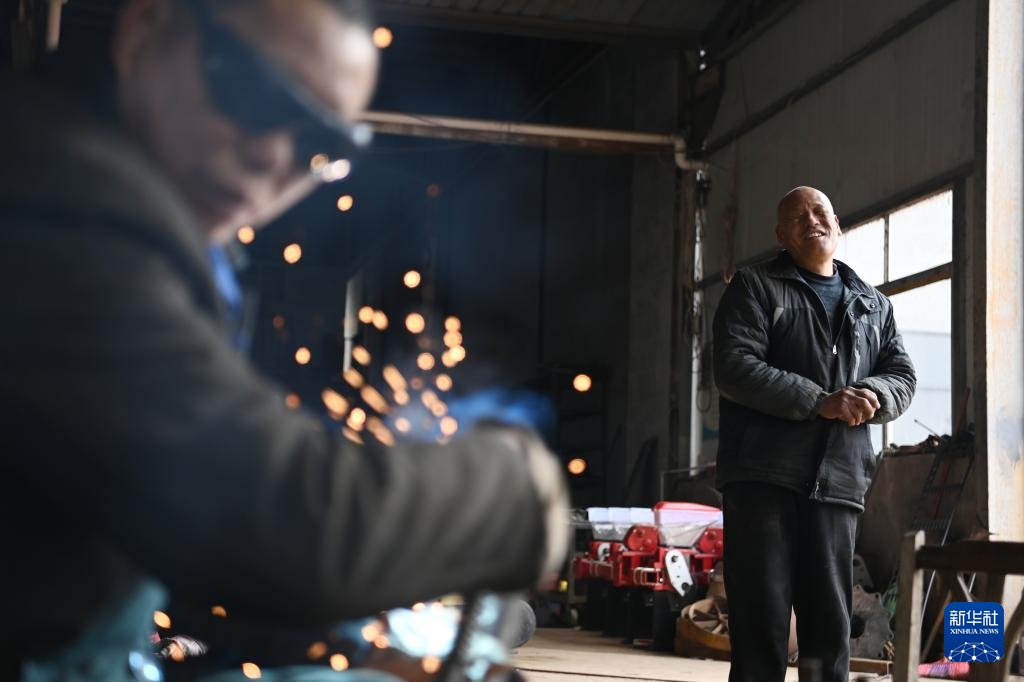 新华全媒+｜盲人兄弟的农机人生