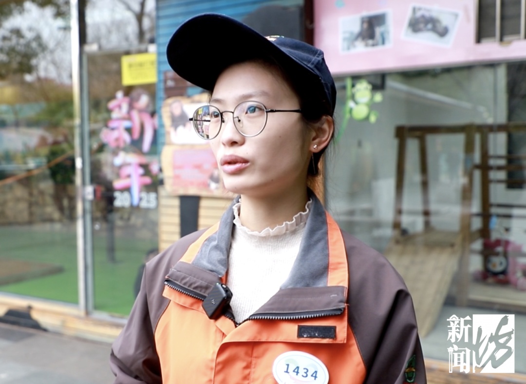 上海2岁"童星"乖巧出圈！网友喊话"换孩子"，监护人回应