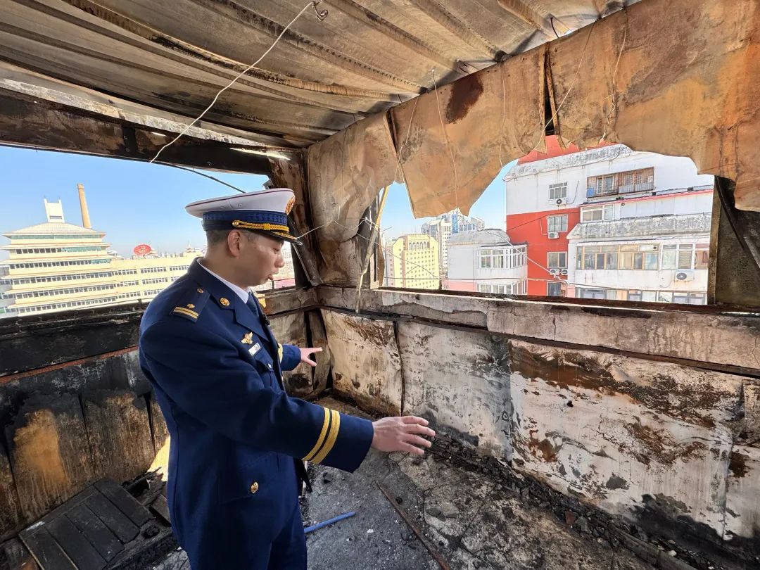 燃烧后剧毒！家中用TA违建，赶快拆掉→