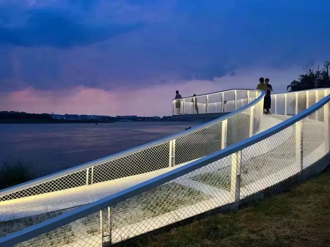 南京将直冲23°C！“顶流”营业中