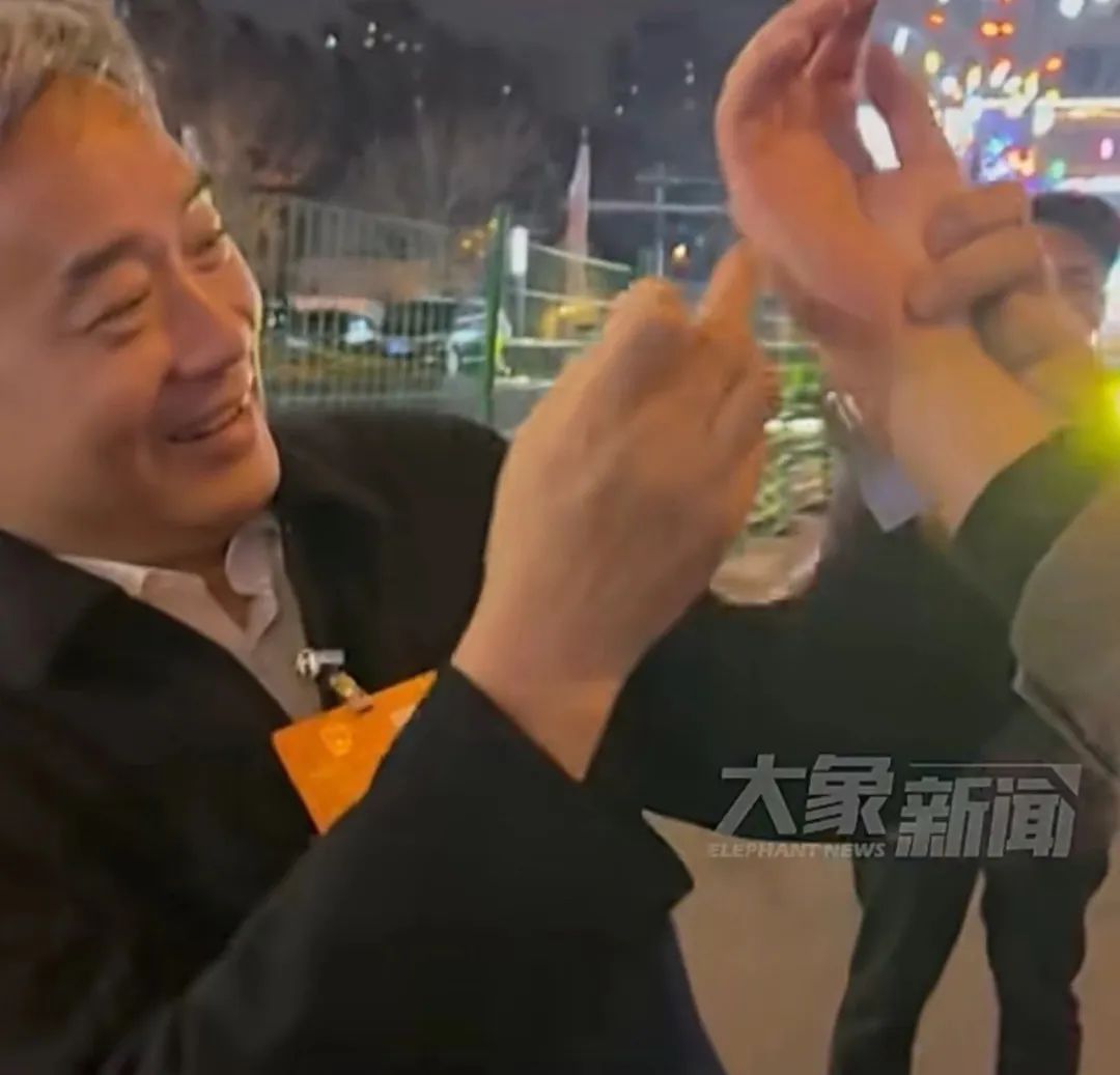 在两会给人扎了300多针!中医代表建议…… 在两会给人扎了300多针!中医代表建议……