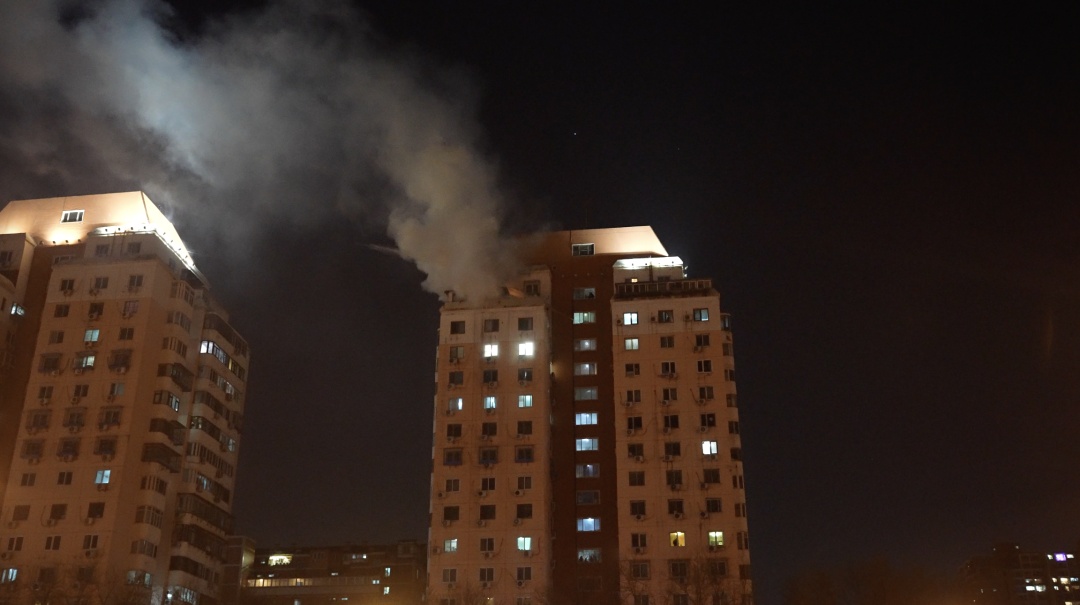 燃烧后剧毒！家中用TA违建，赶快拆掉→