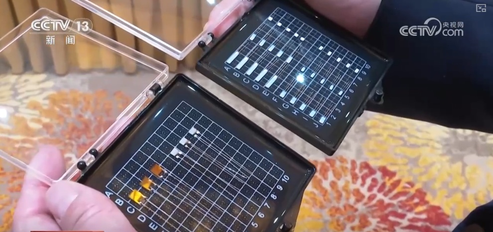 机器狗、读码器、种子……代表们秀“宝贝” 展示向“新”实力