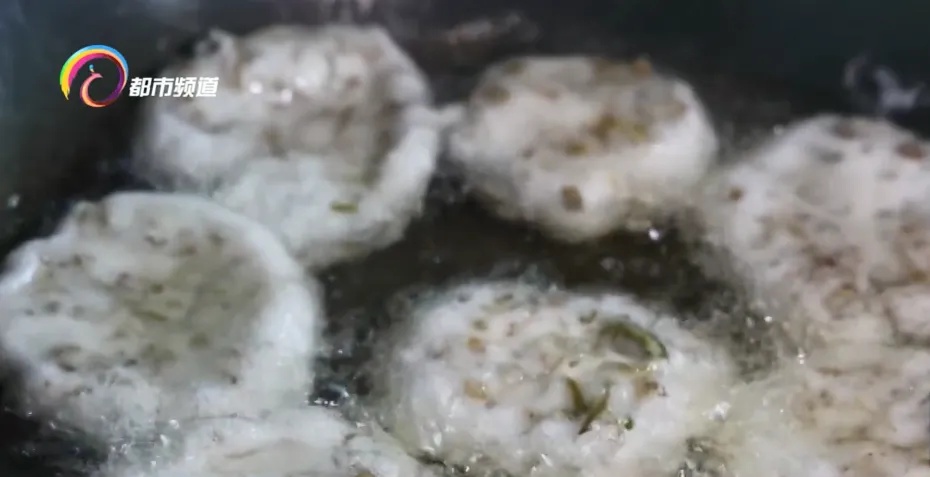 茶花、炮仗花、棠梨花…云南人的吃花季,把鸡蛋忙坏了! 茶花、炮仗花、棠梨花…云南人的吃花季,把鸡蛋忙坏了!