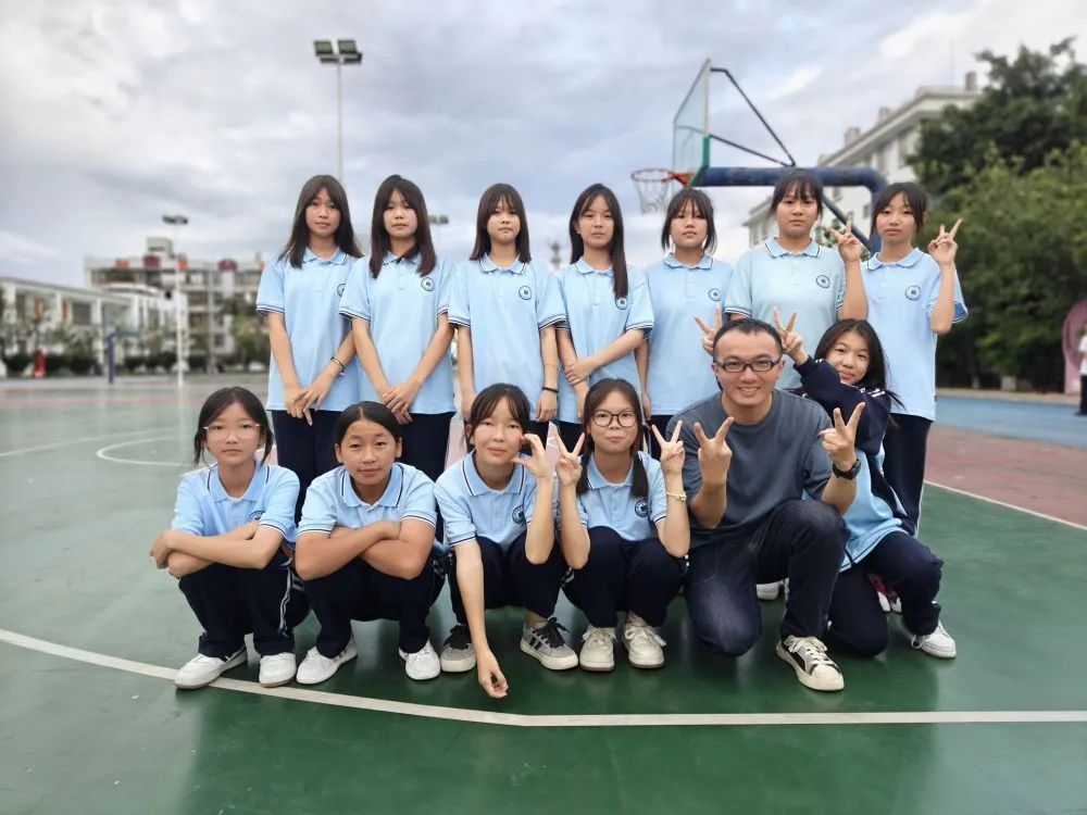 “垫底班”逆袭全县前三!90后老师爆改课堂 “垫底班”逆袭全县前三!90后老师爆改课堂