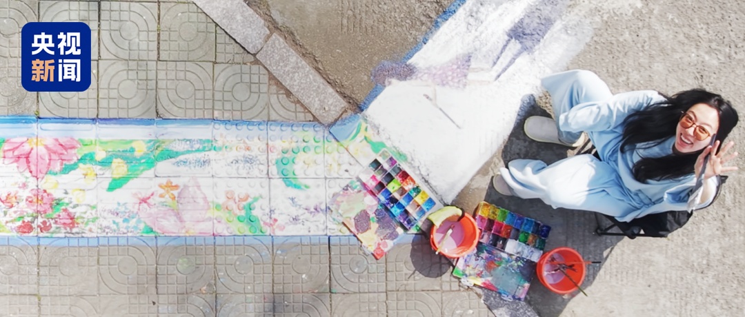 看不到色彩的他们,如今走在了彩虹上…… 看不到色彩的他们,如今走在了彩虹上……