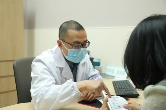 一道家常菜,男子肚子里穿孔!近期大量上市...... 一道家常菜,男子肚子里穿孔!近期大量上市......