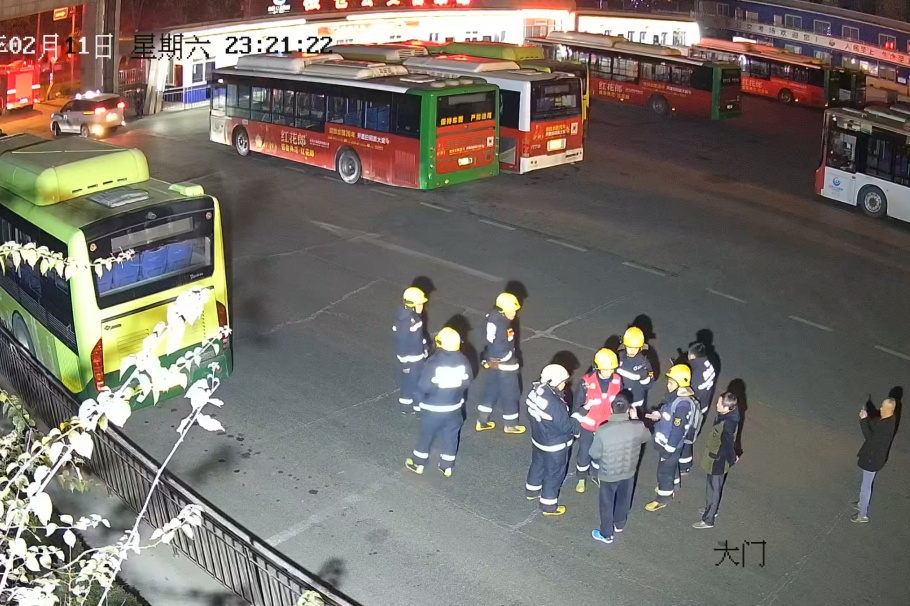 入住酒店受阻,男子一个电话叫来119、110“复仇” 入住酒店受阻,男子一个电话叫来119、110“复仇”