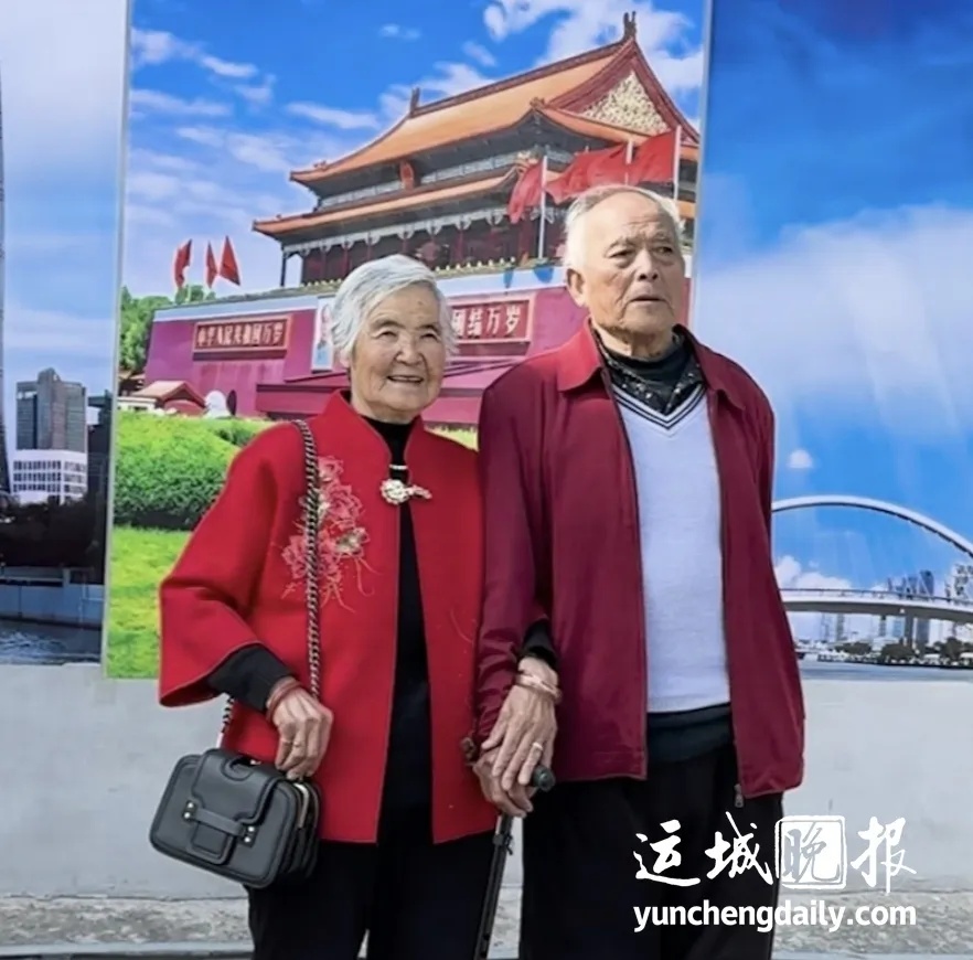 什么！他们把“天安门”带到村里去了？