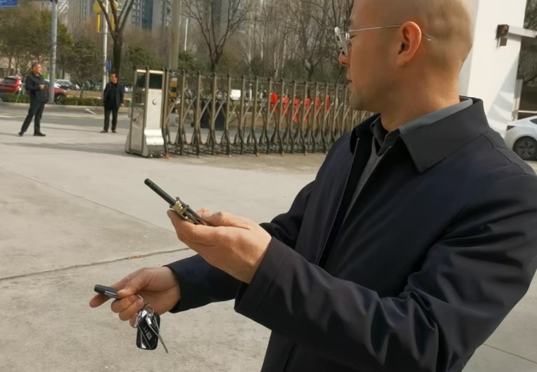 秒开电动自行车、汽车、电动门……几十元能网购,轻松拿捏你家的车→ 秒开电动自行车、汽车、电动门……几十元能网购,轻松拿捏你家的车→