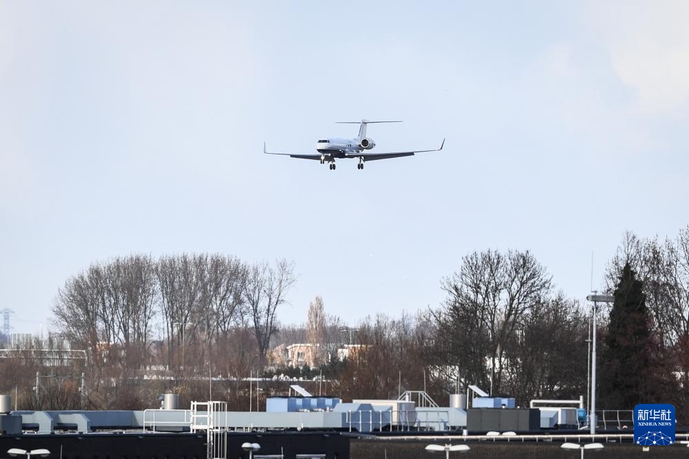 国际刑事法院：杜特尔特抵达荷兰