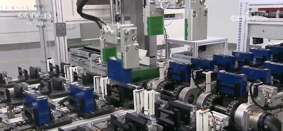 政策利好畅通经济“血脉” 金融“活水”护航增强民营企业创新底气 政策利好畅通经济“血脉” 金融“活水”护航增强民营企业创新底气