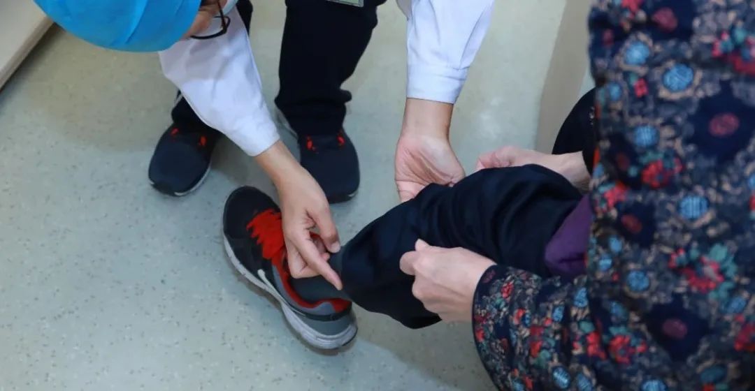 摸摸脚就能自查血管健康？2个简单方法初步判断血管硬化