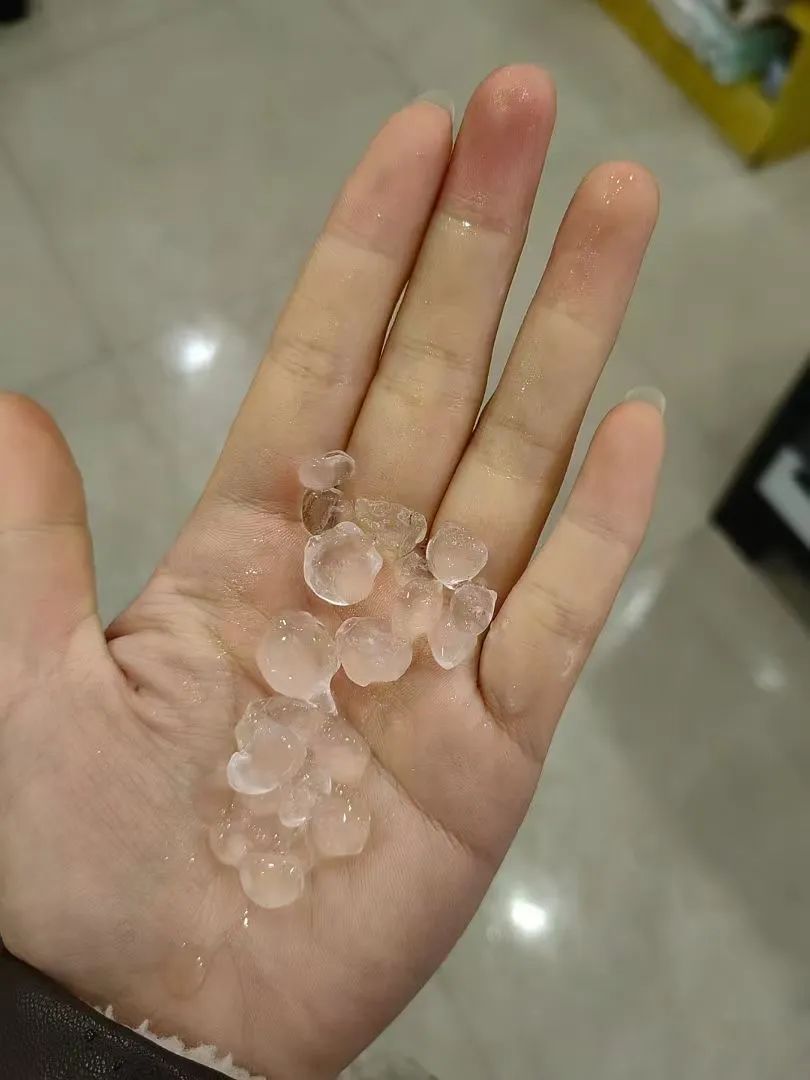 刚刚!江西下冰雹了 刚刚!江西下冰雹了