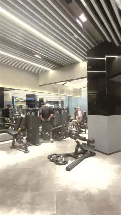 “6w私教卡，6880会籍费？”上海这项新规实施，记者暗访近10家健身机构却发现……