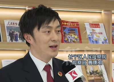 上海75岁法拉利司机冲上热搜！情绪失控将物业撞伤残，监控画面曝光