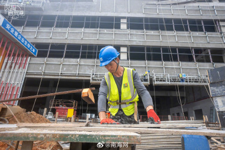 海南卫星超级工厂加紧施工