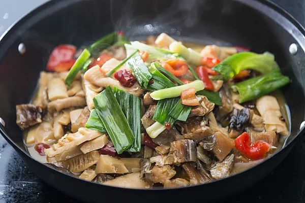 正大量上市! 上海多人紧急送医,近期高发! 有人呕血便血,还有人…紧急提醒