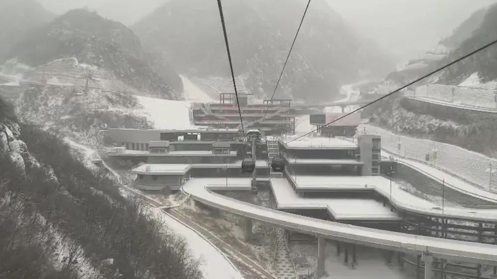 北京迎雨雪降温天气，供暖时间延长2天