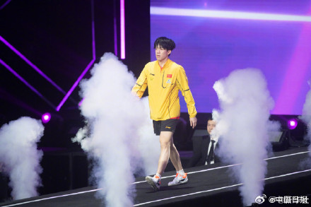 恭喜!王楚钦进8强 恭喜!王楚钦进8强