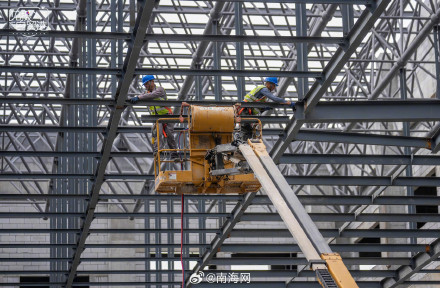 海南卫星超级工厂加紧施工