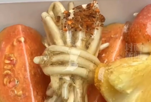 折耳根跨界成时尚单品！重庆网友：万万没想到