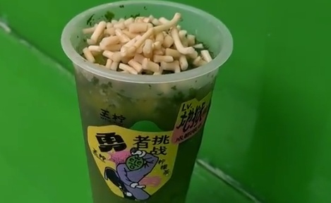 折耳根跨界成时尚单品！重庆网友：万万没想到