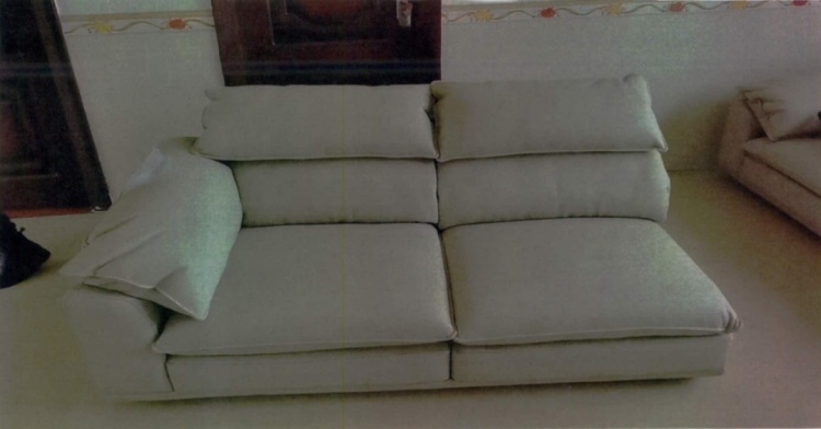 网购买到假“真皮”沙发？法院：退一赔三