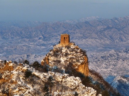 巍峨险峻！雪后长城就是一幅壮美中国画