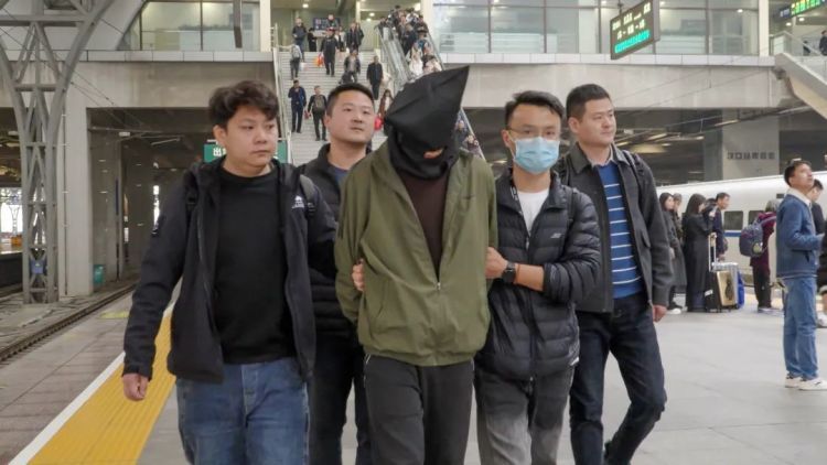 一名中年女性被害！命案犯罪嫌疑人黄某某15年后落网